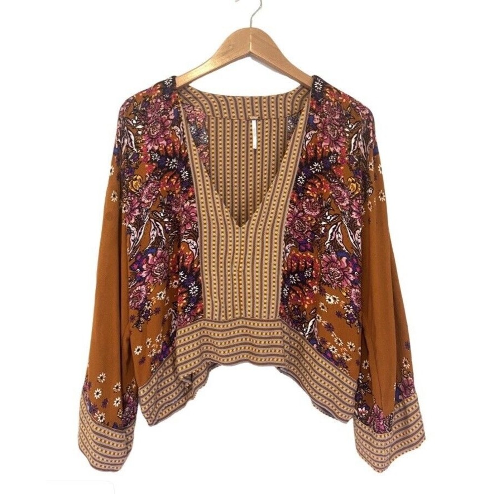 FREE PEOPLE BOHO CROPPED TOP..! Size XS